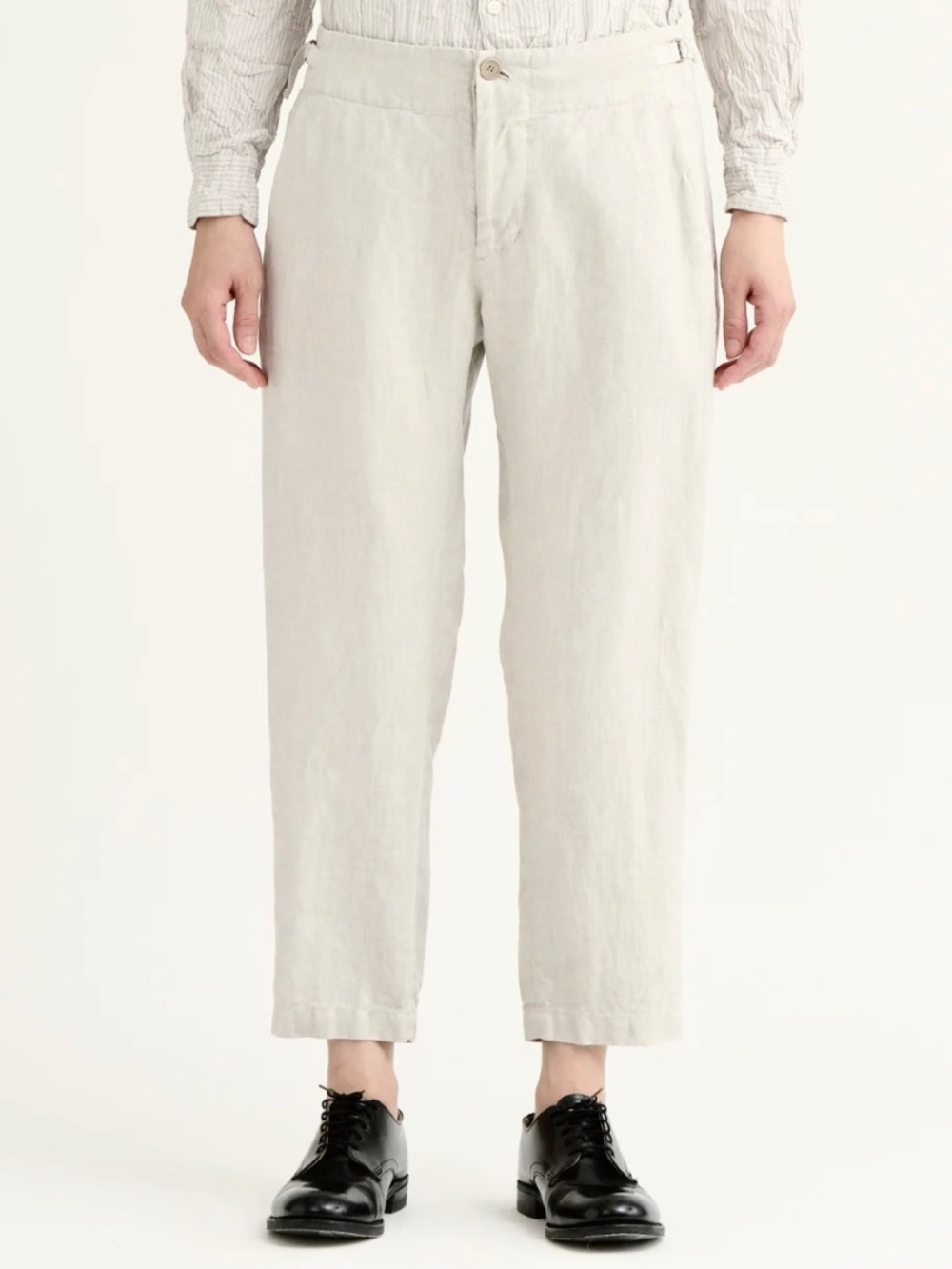 PAS DE CALAIS Classic Linen Twill Slim Tapered Pants in Ecru - 36/S